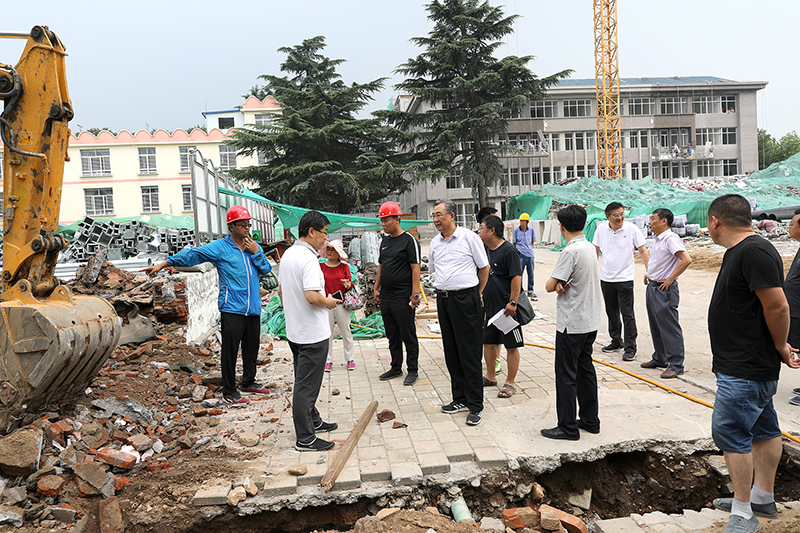 泰安市住房和城乡建设局局长张广银来校调研