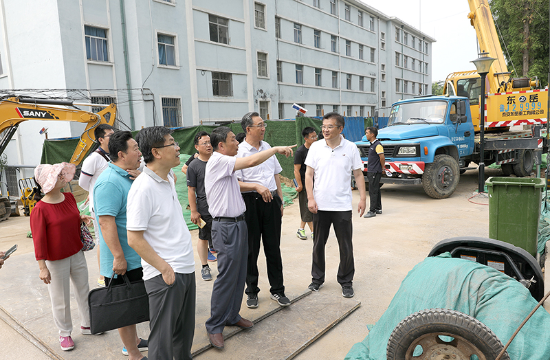 泰安市住房和城乡建设局局长张广银来校调研